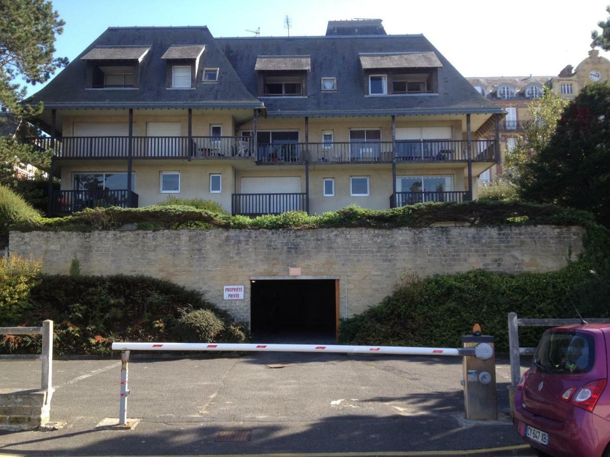 Residence Le Crisenoy Houlgate Buitenkant foto